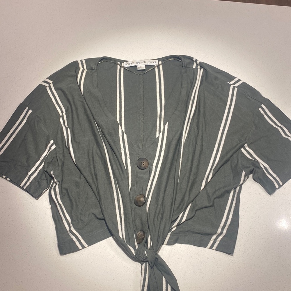 Green & white stripped cropped short sleeve shirt with tie in front - size large